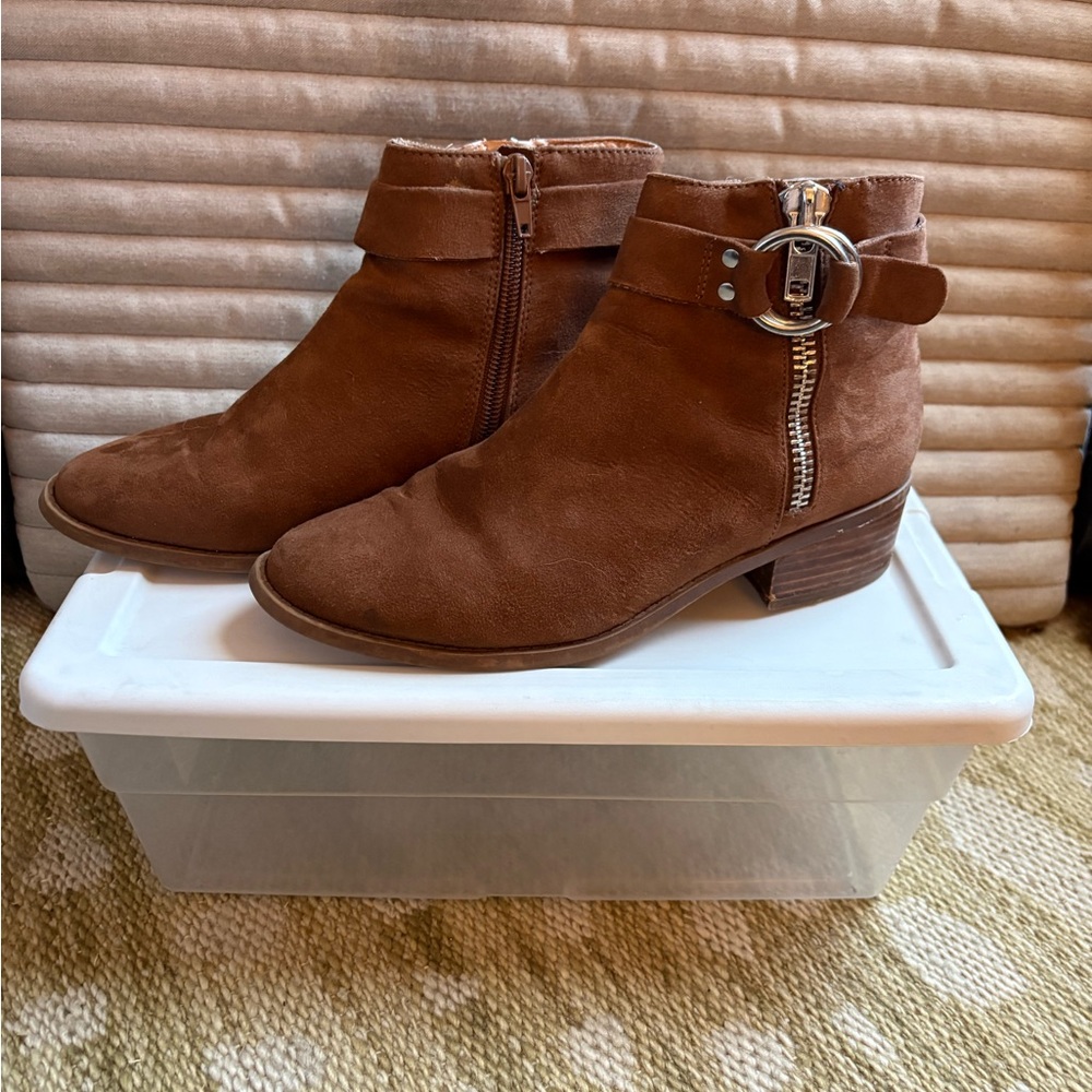 Steve Madden Brown Ankle Boots